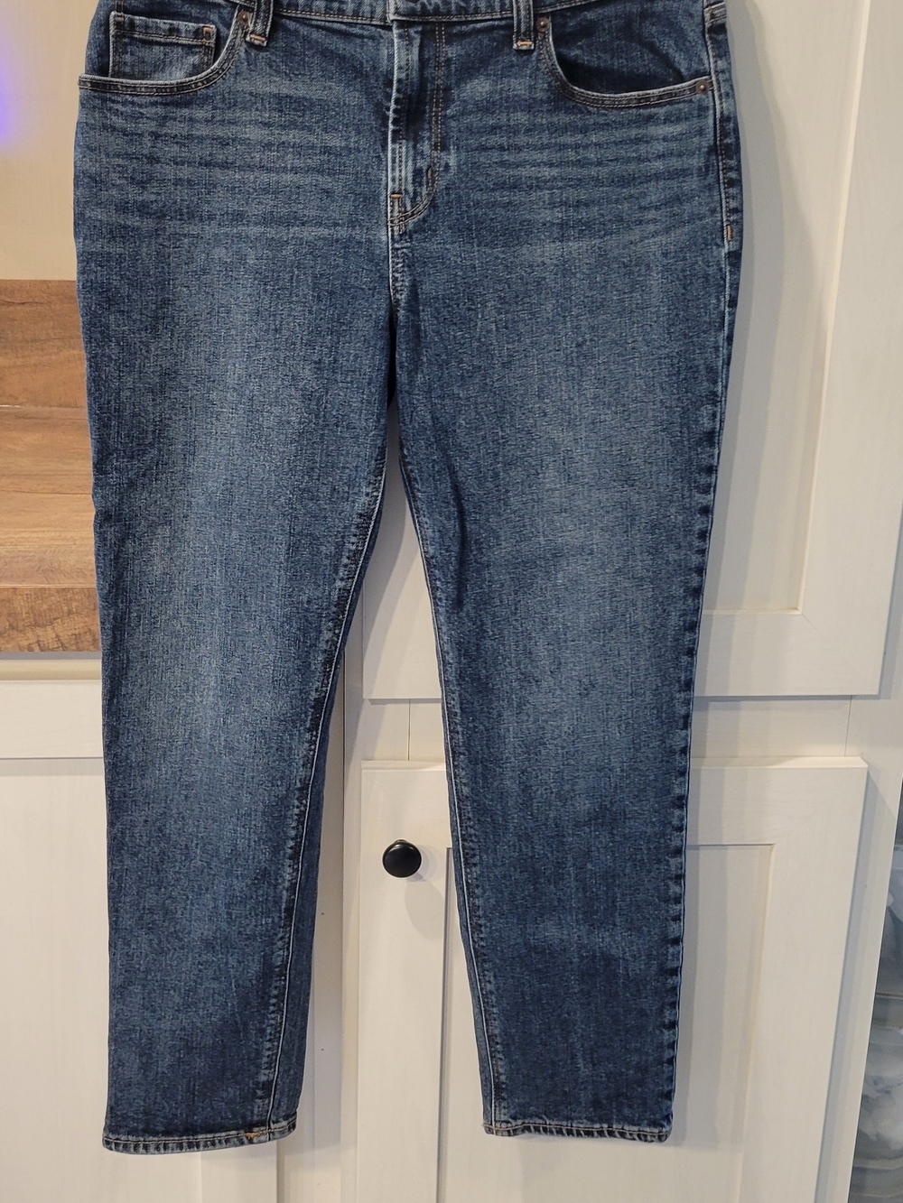 Old Navy Women's Straight Leg Jeans in Dark Blue Wash